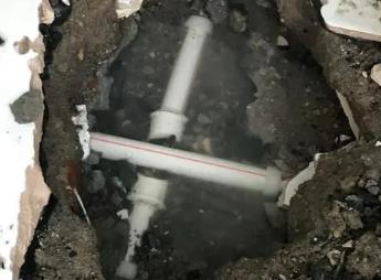 满城阳台漏水维修公司为您分享楼上楼下漏水怎么处理